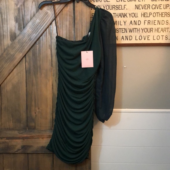 NWT Hello Molly One Shoulder Party It Up Dress in Forest Green in Size Medium - Picture 3 of 8